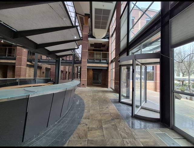10,702M² OFFICE TO LET IN ILLOVO